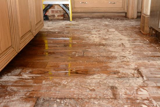 Water damage restoration emergency response